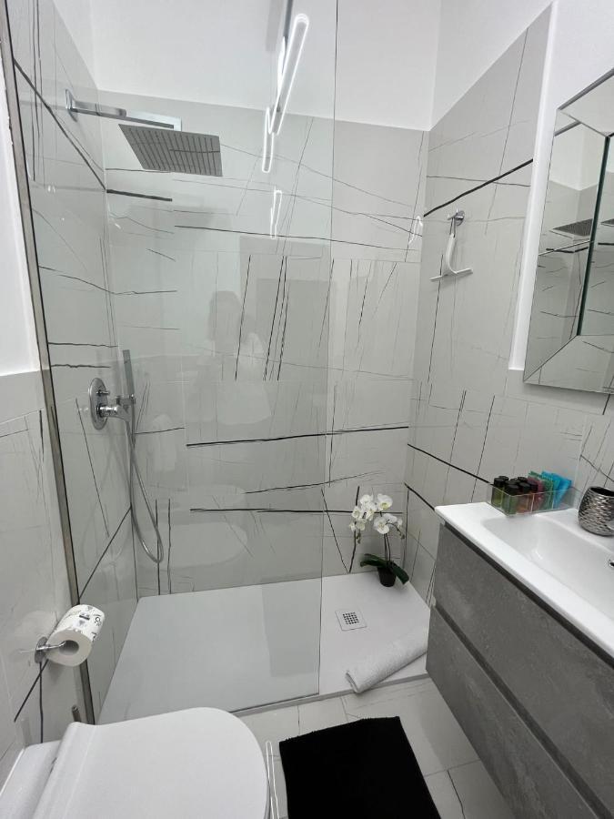 Campo De Fiori Chic Apartment Rome Exterior photo