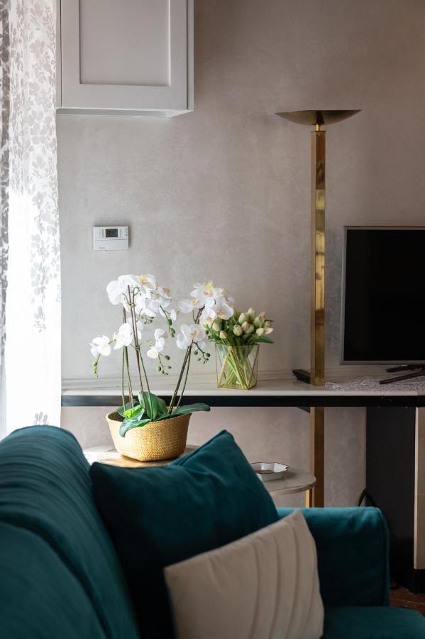 Campo De Fiori Chic Apartment Rome Exterior photo